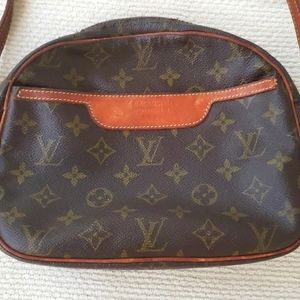 Louis Vuitton Vintage Exclusive Edition Messenger Bag